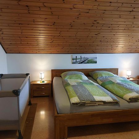 Moderne Ferienwohnung - Neu Renoviert - Ruhige Lage Waldachtal Exteriör bild