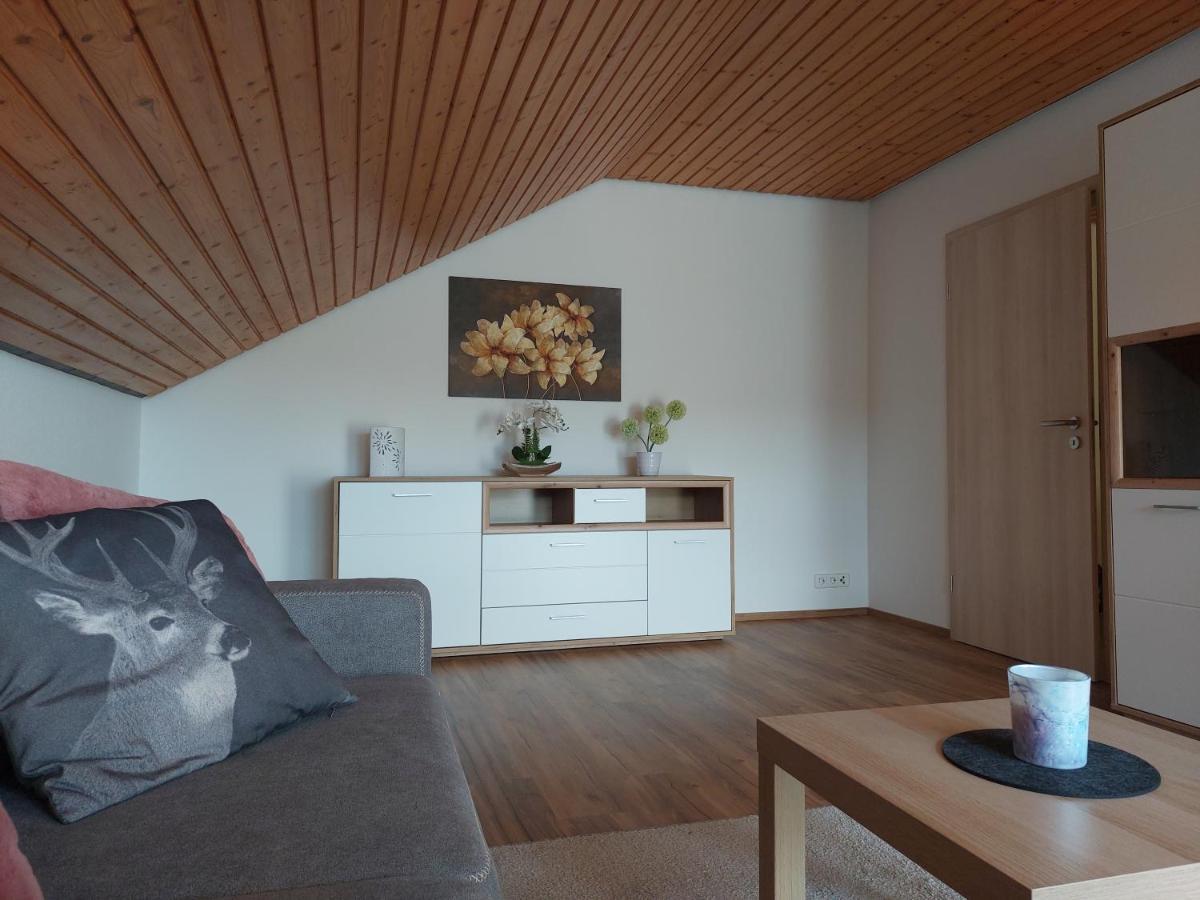 Moderne Ferienwohnung - Neu Renoviert - Ruhige Lage Waldachtal Exteriör bild